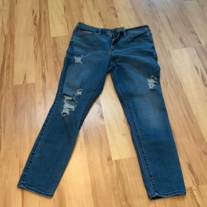 Universal Thread Women’s size 12